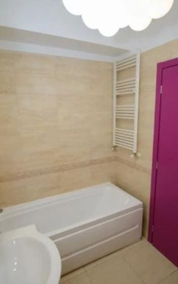Apartament cu 2 camere decomandat în P-ța Alba Iulia