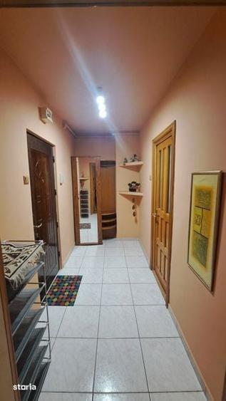 Proprietar, inchiriez apartament 2 cam Bd Saturn - 5