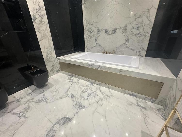 Apartament cu 5 camere decomandat, mobilat în Floreasca
