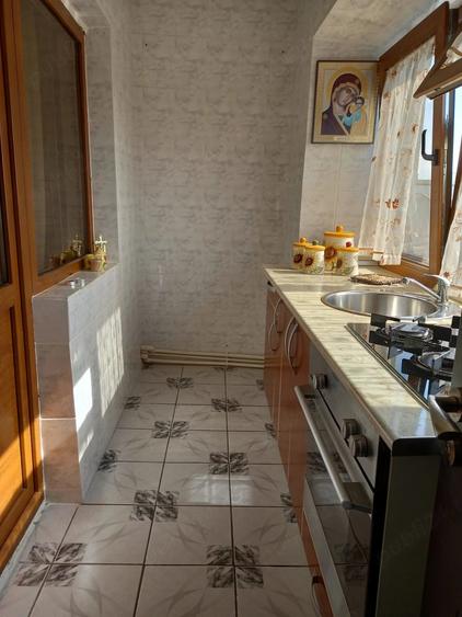 Apartament cu 2 camere decomandat în Obor