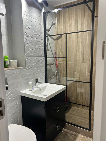 Apartament cu 2 camere decomandat în City Park Mall