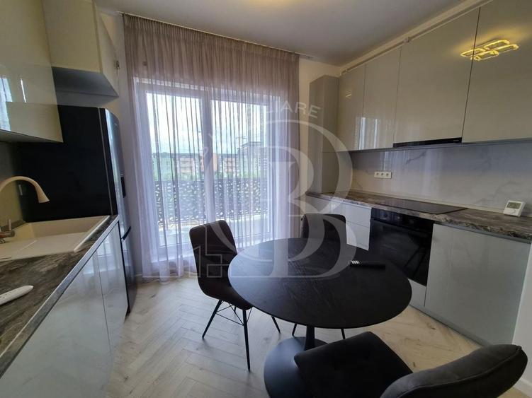 Apartament cu 2 camere semidecomandat în Theodor Pallady