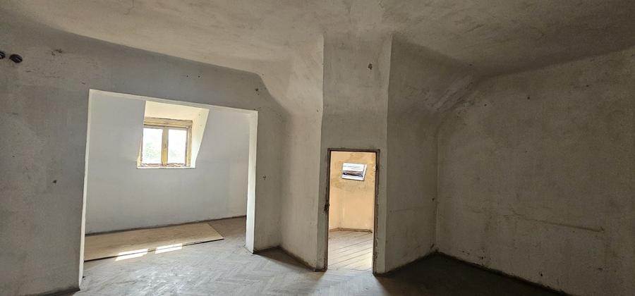 Apartament cu 6 camere în Cotroceni