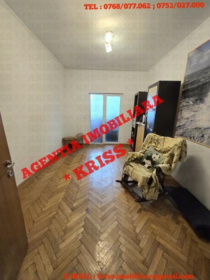 Apartament cu 3 camere decomandat în Exercițiu
