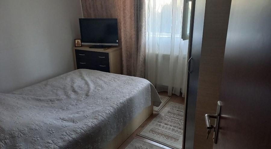 Inchiriez apartament 2 camere Centru Gaesti - 4