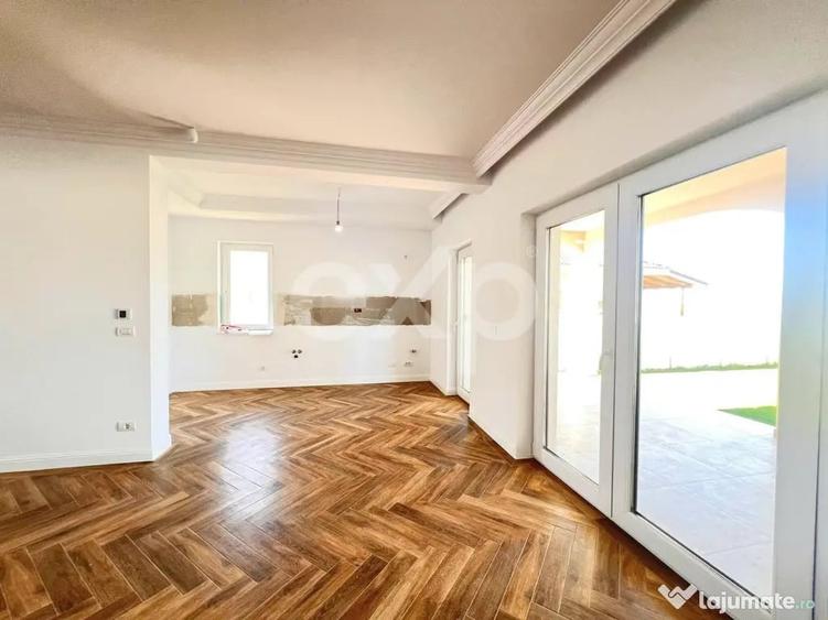 Casă cu 5 camere cu Teren 364 Mp în Urseni
