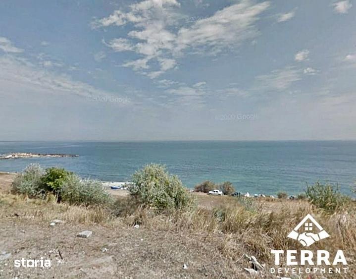 Teren de 3200 mp, în Sud