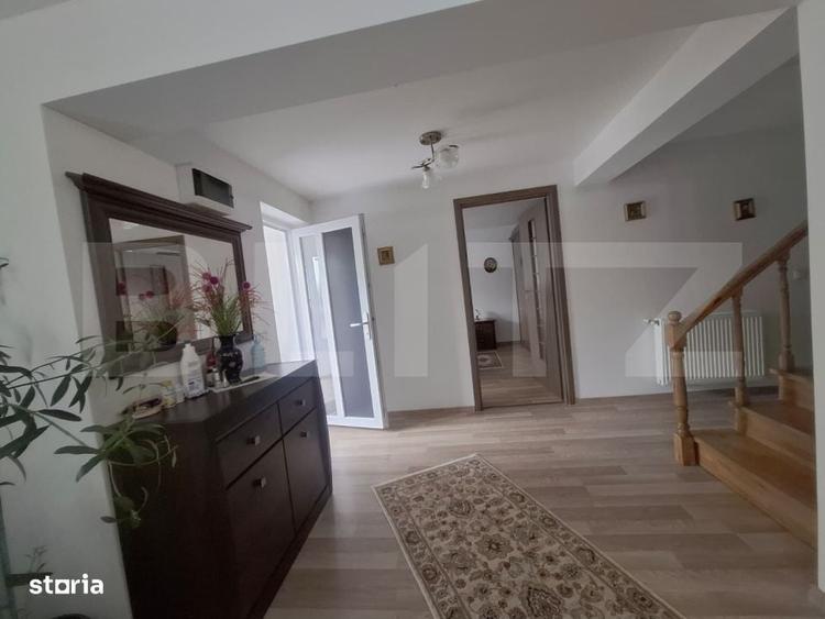 Casă cu 4 camere în Central