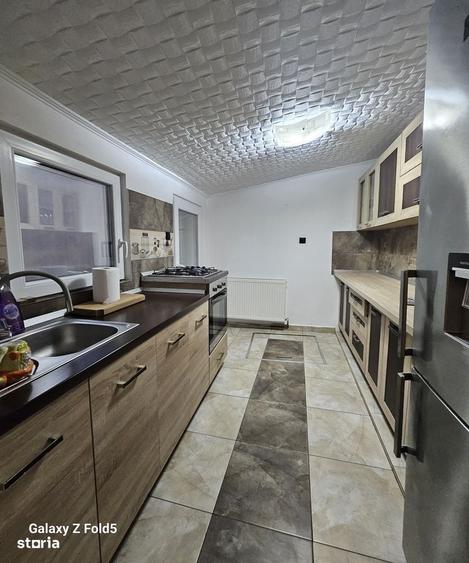 Casă cu 3 camere cu Teren 135 Mp în Central