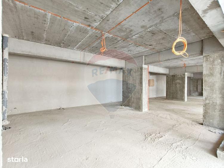 Inchiriere Spatiu Comercial Parter, Terasa 63mp | M. Berceni la 9 min. - 12
