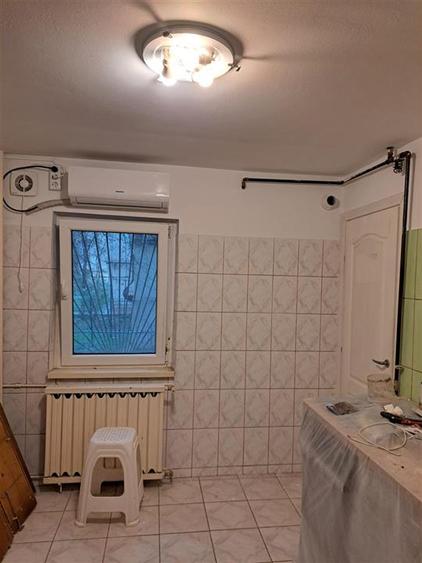 Apartament cu 2 camere decomandat în Vitan