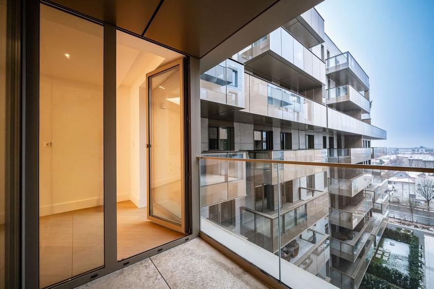 Apartament cu 3 camere decomandat în Pipera