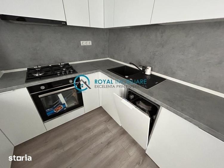 Casă cu 4 camere cu Teren 306 Mp în Păulești