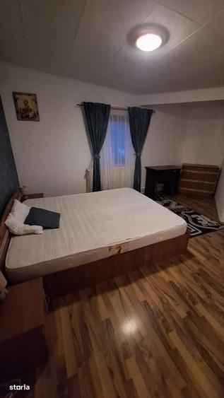 Apartament cu 3 camere în Sărărie