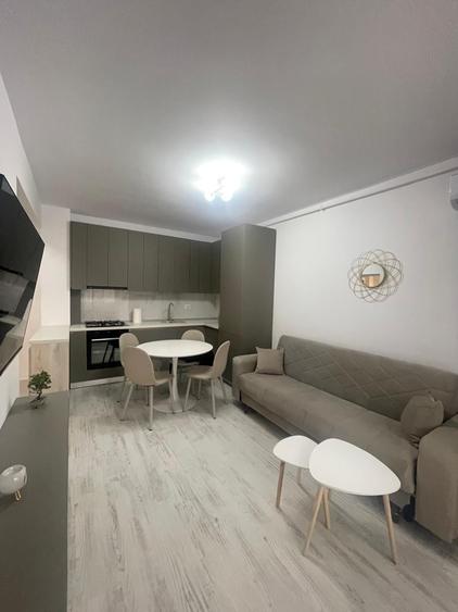 Apartament cu 2 camere semidecomandat în Militari