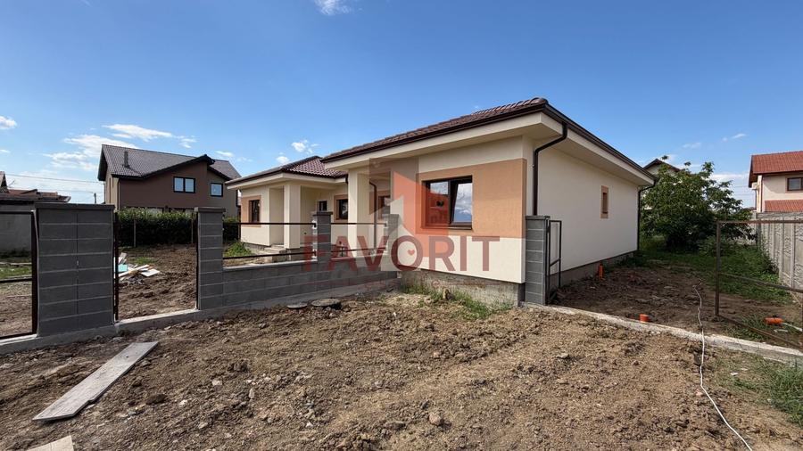 Duplex cu 3 camere cu Canalizare în Moșnița Nouă