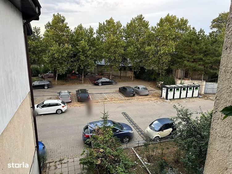 Apartament cu 3 camere decomandat în Balotești