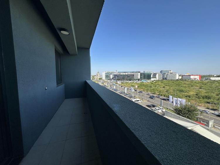 Apartament cu 4 camere în Sud-Vest