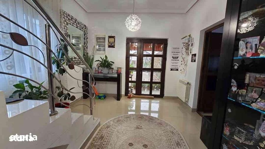 Casă cu 3 camere cu Teren 750 Mp în Rediu