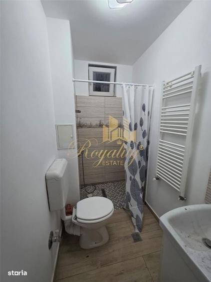 Apartament cu 4 camere decomandat în Girocului