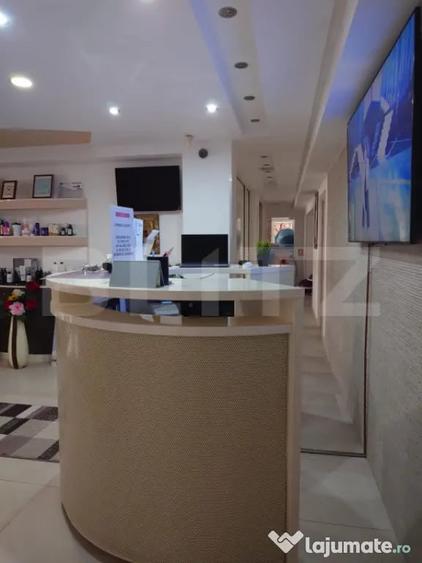 Spațiu comercial, de 290 mp, în Micro 3