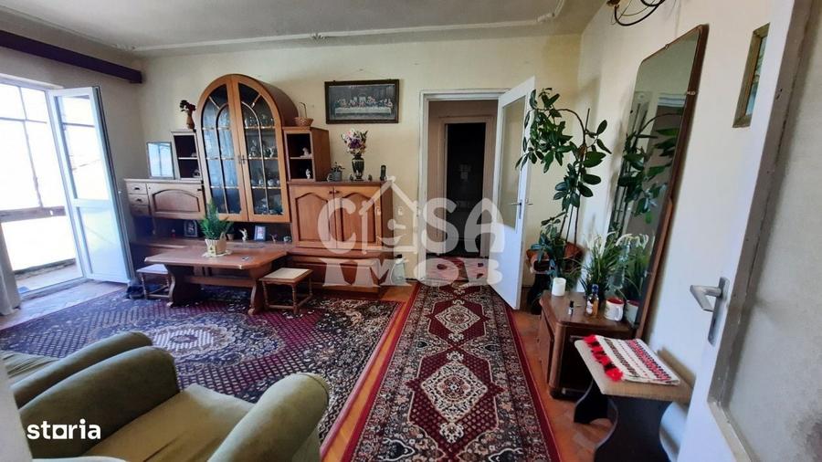 Apartament cu 2 camere semidecomandat în Micro 6