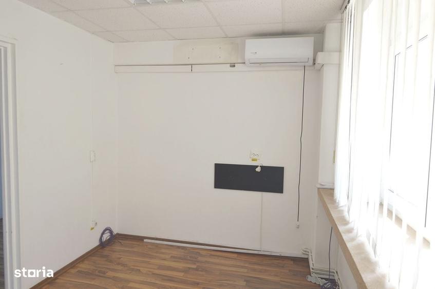 Apartament cu 3 camere în Calea Victoriei