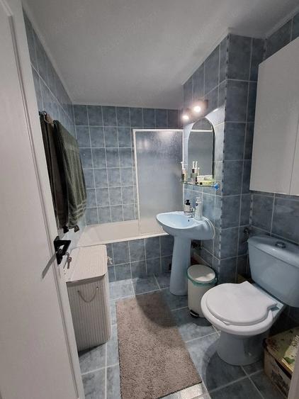 Apartament cu 2 camere decomandat în Liliacului