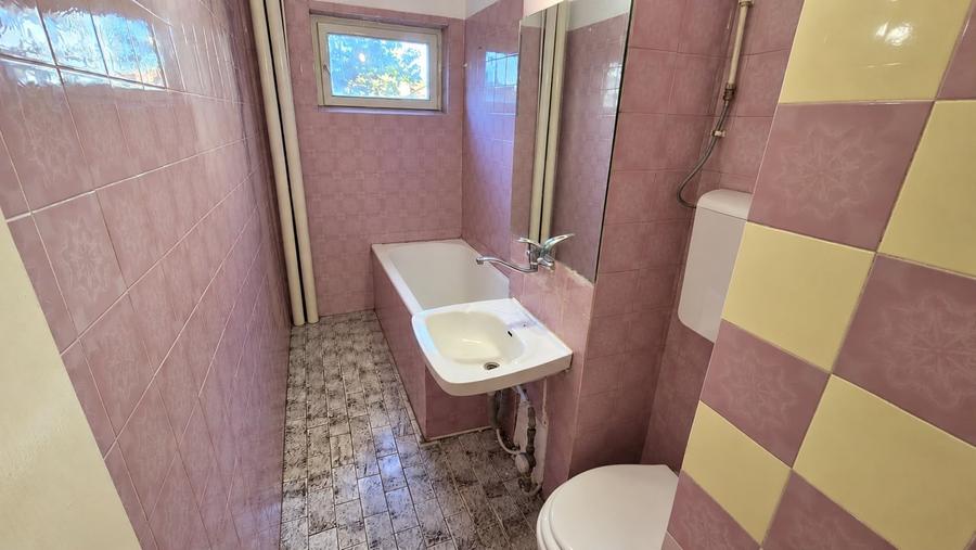 Garsonieră decomandată în Complex Studențesc