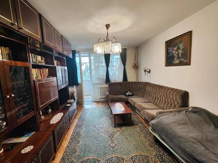Apartament cu 3 camere decomandat în Dâmbu Pietros