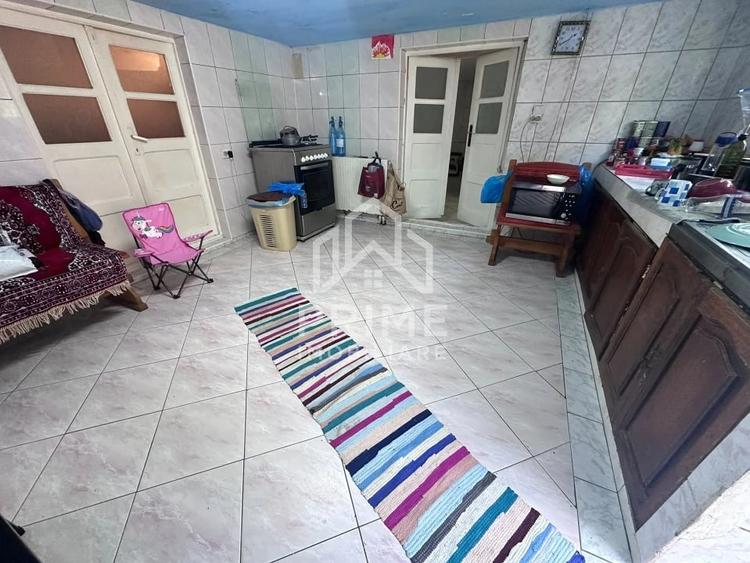 Casă cu 3 camere cu Teren 1513 Mp în Central