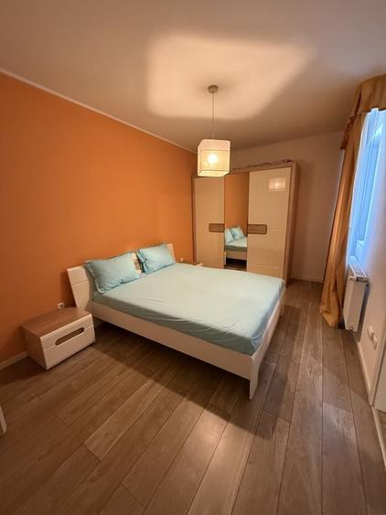 Apartament cu 3 camere decomandat în Lotus