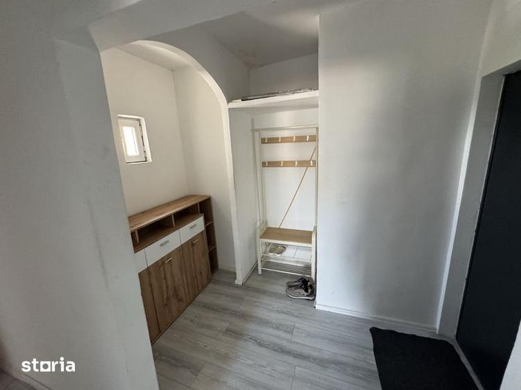 Apartament cu 3 camere decomandat, mobilat în Complex Studențesc