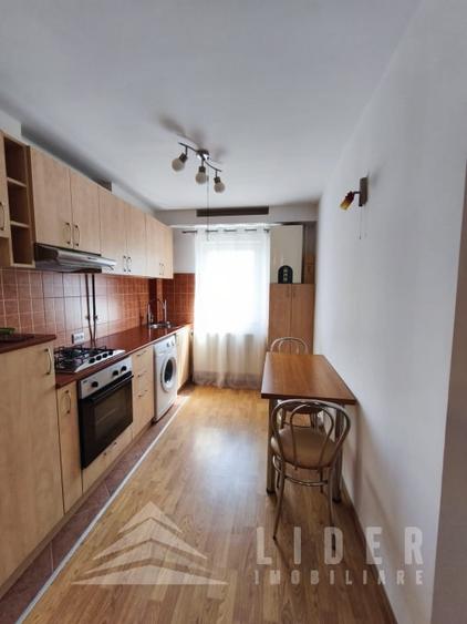 Apartament cu 2 camere semidecomandat, mobilat în Florești