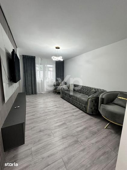 Apartament de vanzare 3 camere , Micro 8 ,et 1 - 5