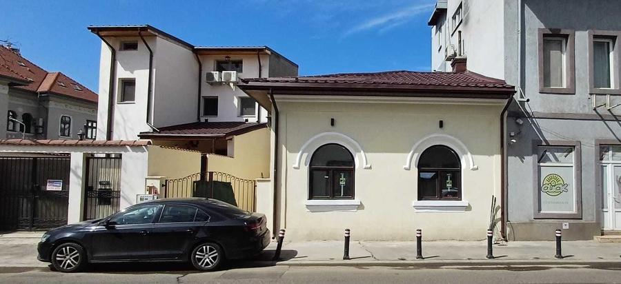 Casă cu 4 camere cu Teren 124 Mp în Central