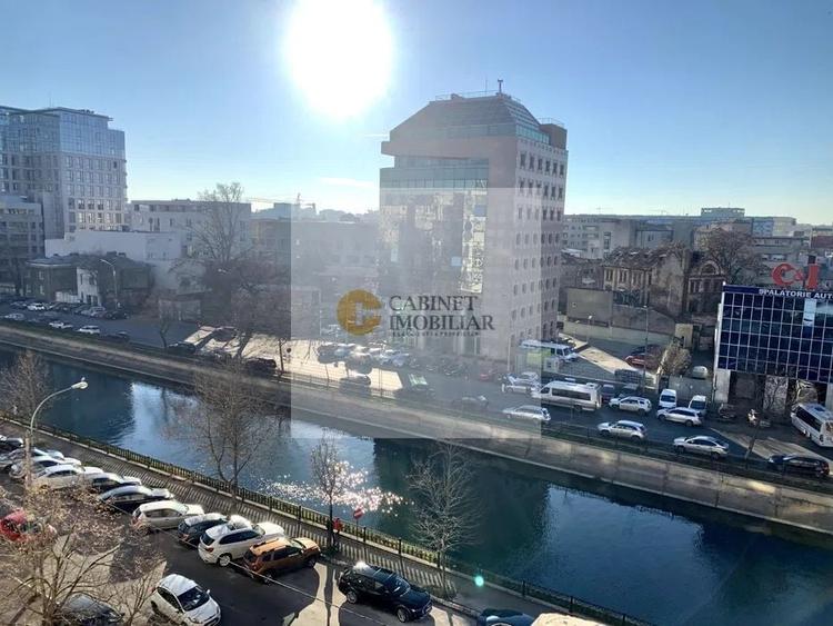 Garsonieră decomandată, mobilată în Unirii