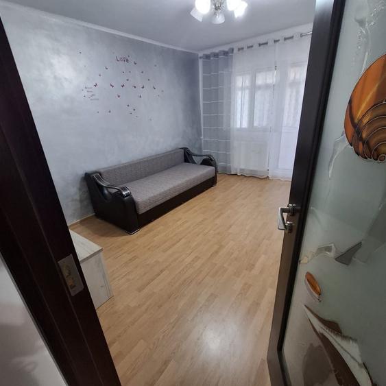 Apartament cu 2 camere decomandat în Micro 14