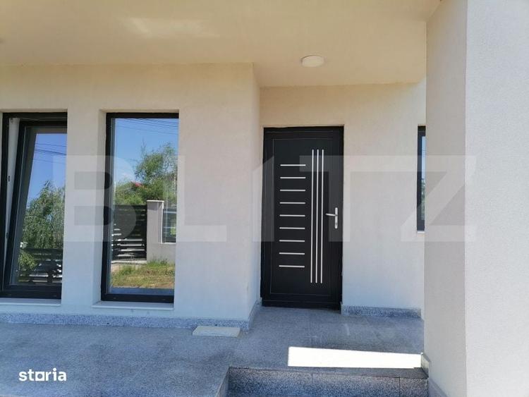 Casă cu 4 camere cu Teren 488 Mp în Valea