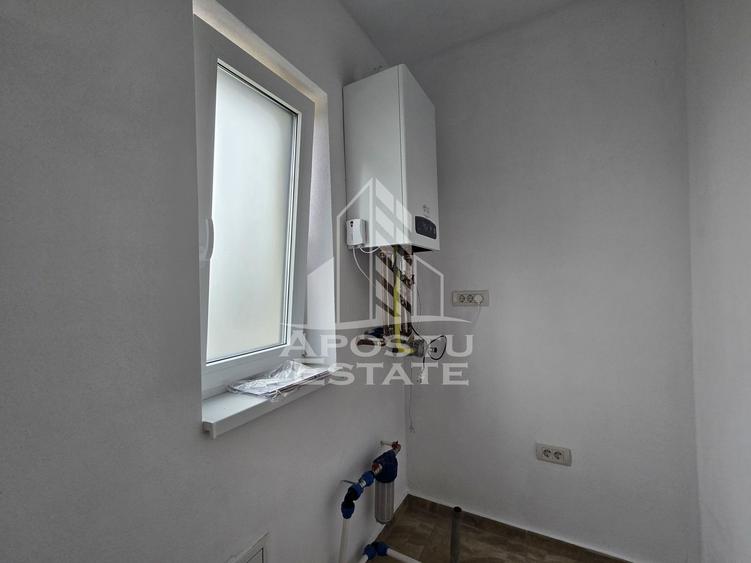 Duplex cu 4 camere cu Canalizare în Bucovăț (Remetea Mare)