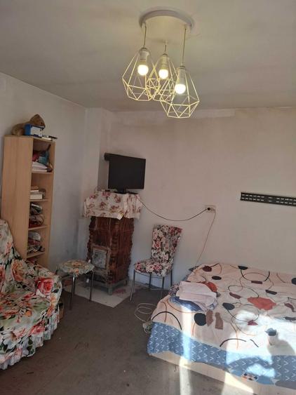 Casă cu 3 camere în Străulești
