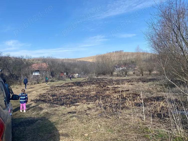 Teren de 5400 mp, în Cămărașu