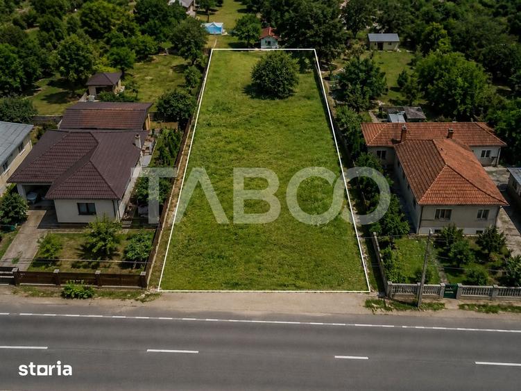 Teren de 561 mp, în Zorilor