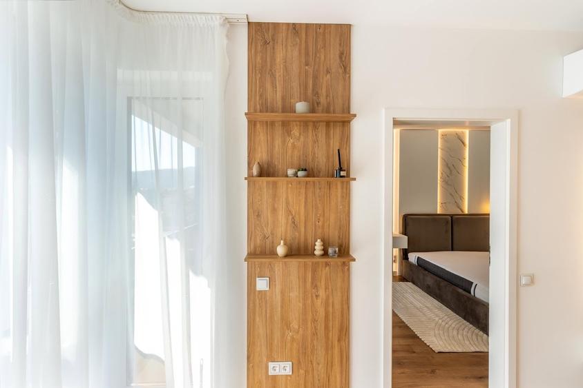 Apartament cu 2 camere semidecomandat, mobilat în Florești