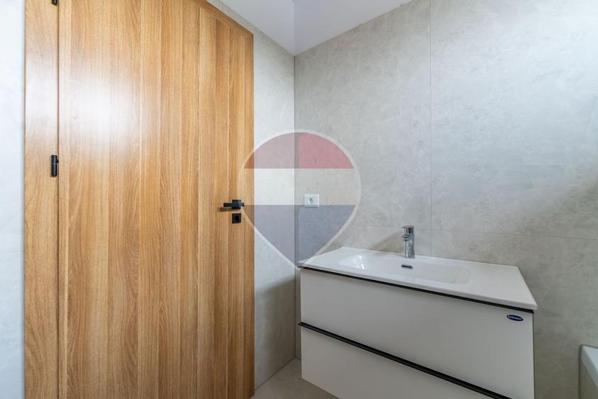 Casă nouă 4 camere, P+1, zona centrală - 17