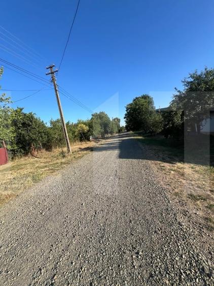 Casă individuală cu 4 camere cu Teren 3000 Mp în Otvești