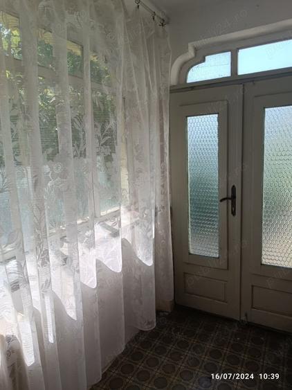 Casă cu 3 camere cu Teren 720 Mp în Central