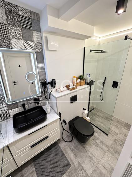 Apartament cu 2 camere semidecomandat, mobilat în Floreasca