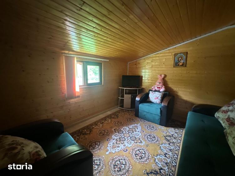 Casă cu 1 camere cu Teren 300 Mp în Vârfuri