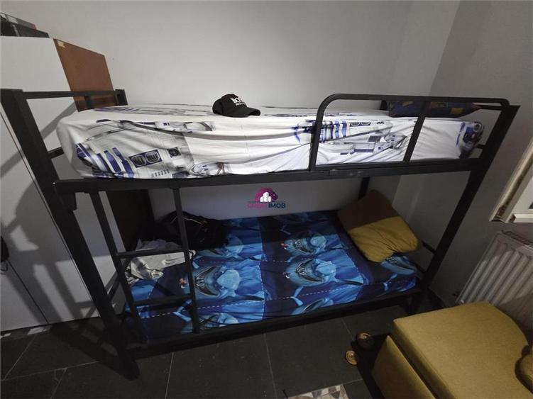 Apartament cu 3 camere semidecomandat, mobilat în Obor